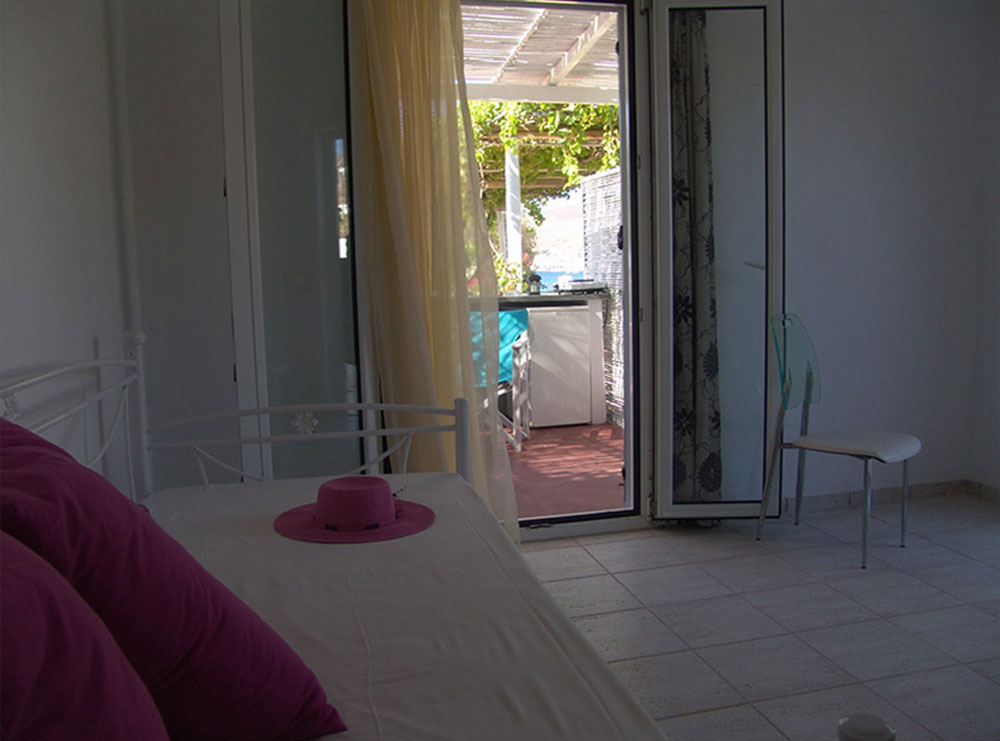 Rooms Avlomonas beach, Serifos