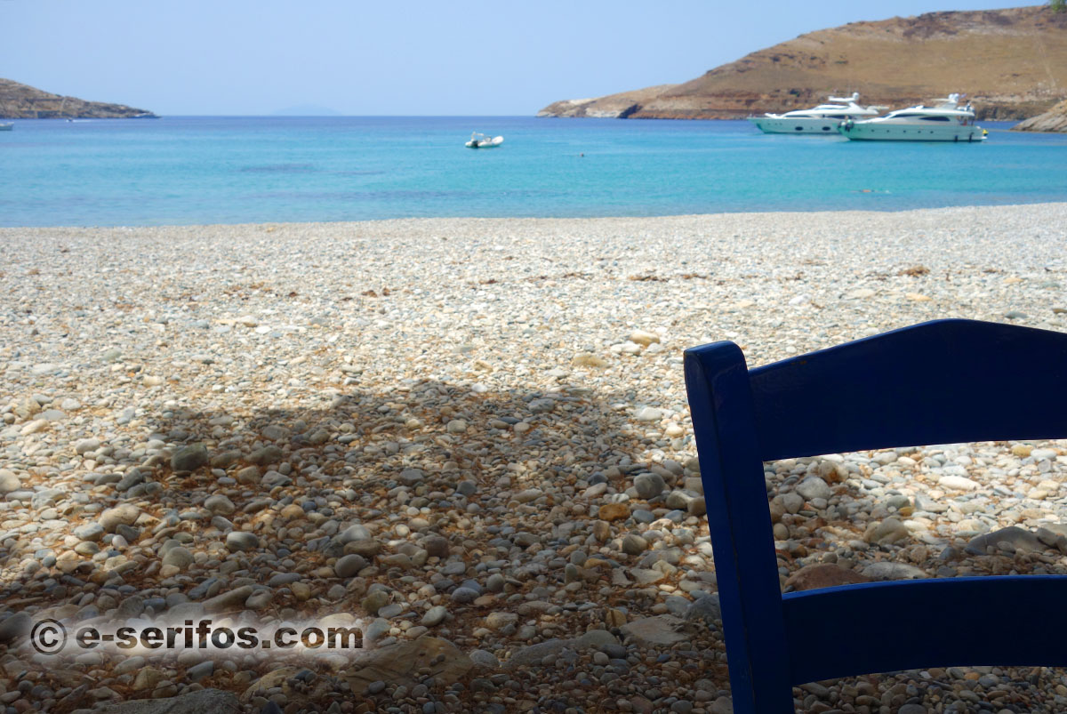 The Ganema beach with moored cruisers